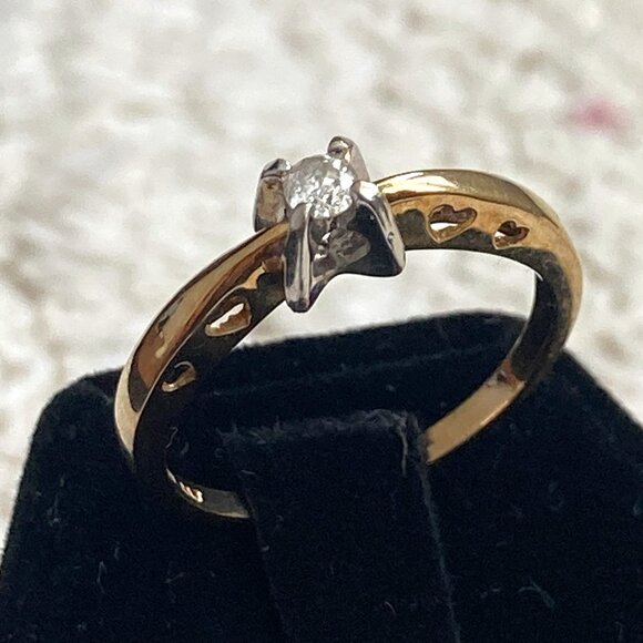 Diamond Solitaire Ring with Heart Accents in Yellow Gold Perfect for Valentine's - Picture 1 of 12